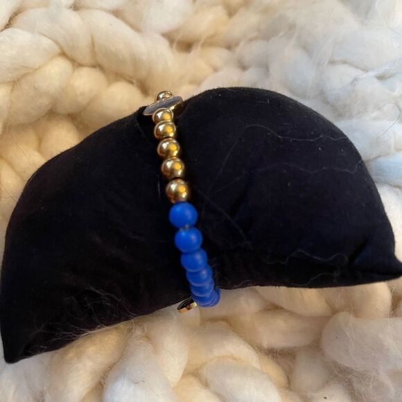 Rustic Cuff Bracelet - Picture 4 of 5